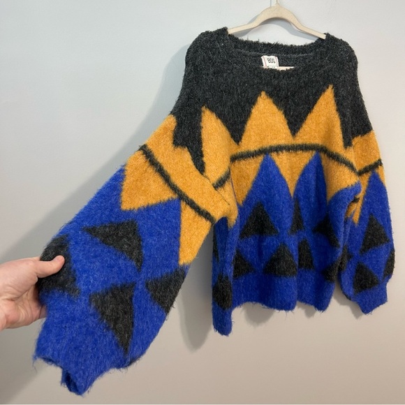 NWOT Urban Outfitters BDG Angela Fuzzy Printed Knit Oversized Crew Neck Sweater - Picture 6 of 8